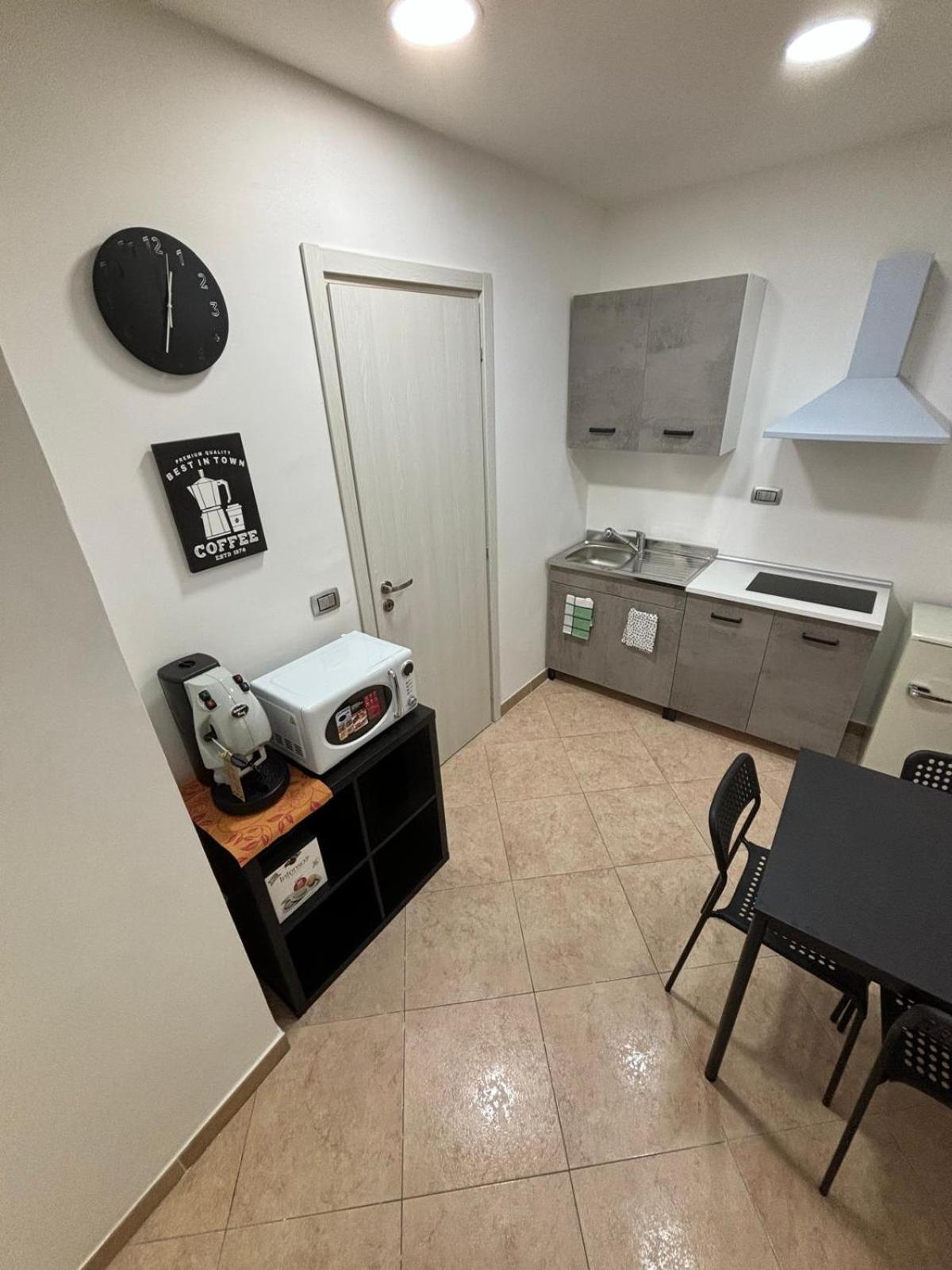 Na City Rooms Napoli Esterno foto