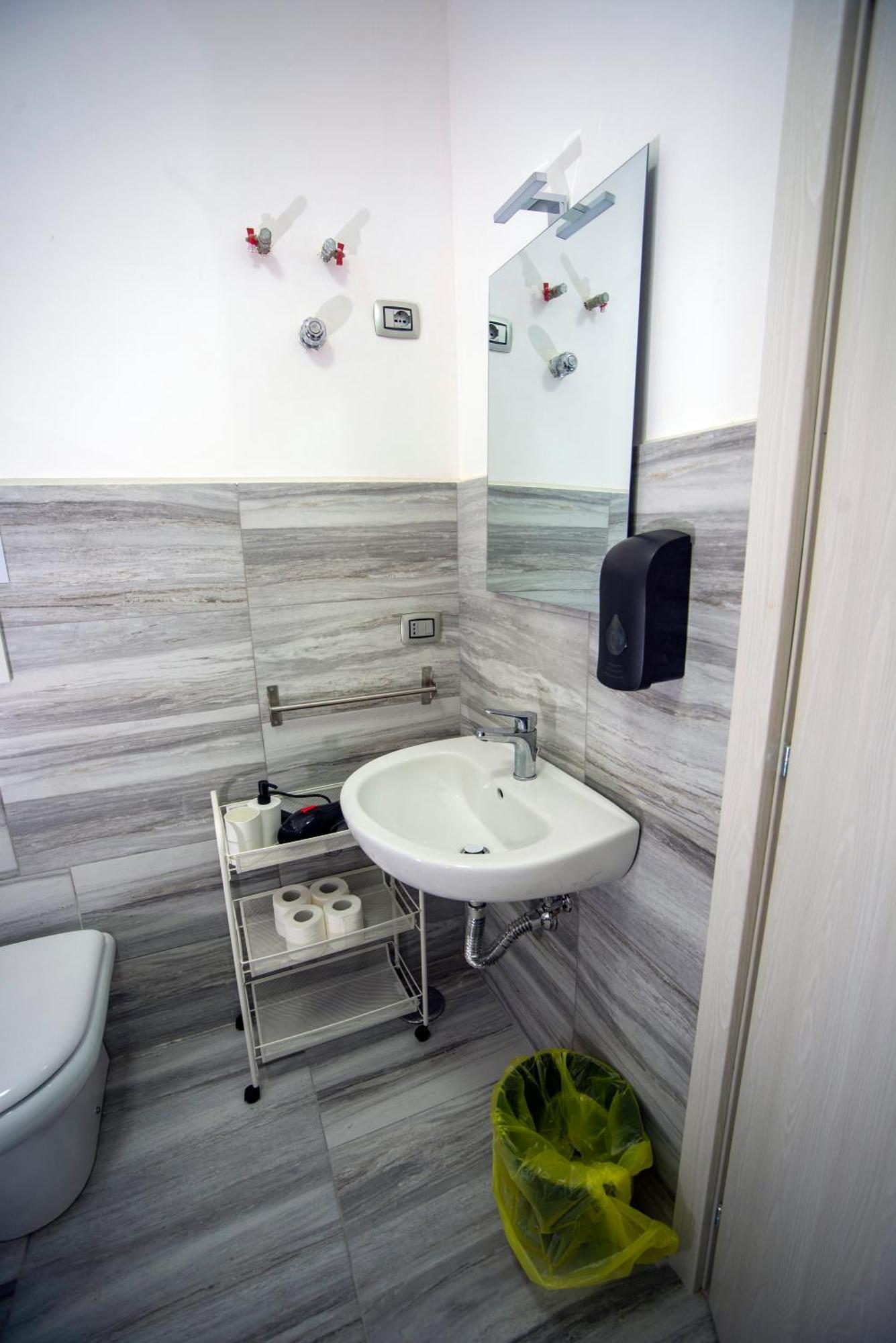 Na City Rooms Napoli Esterno foto